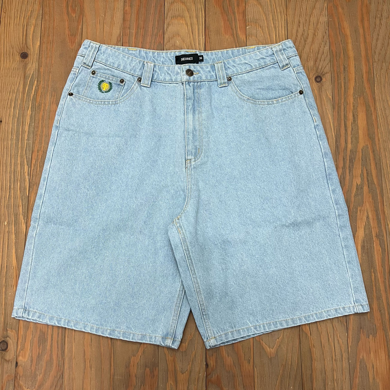 THEORIES PLAZA HALF JEANS WASHED BLUE