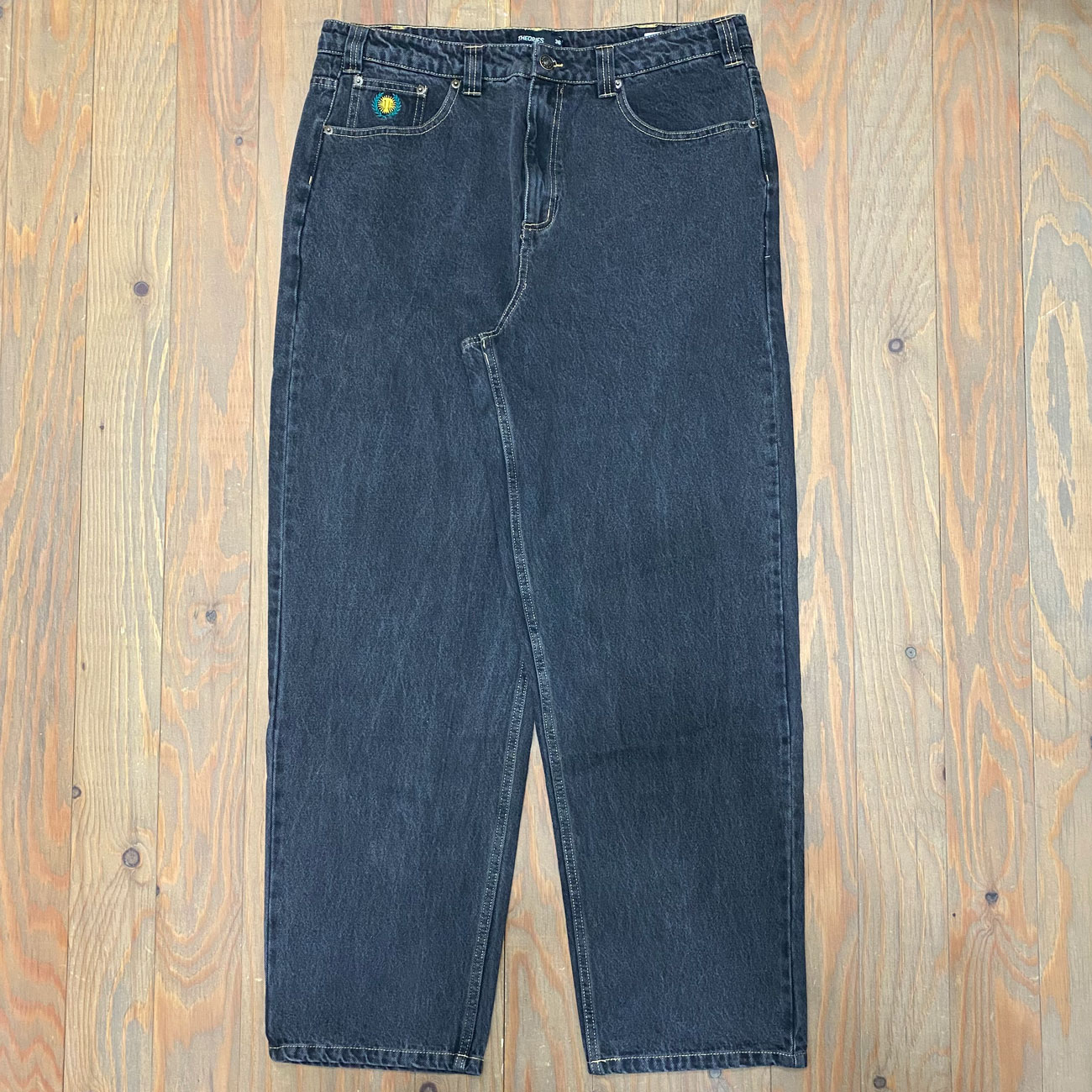 THEORIES PLAZA JEANS WASHED BLACK