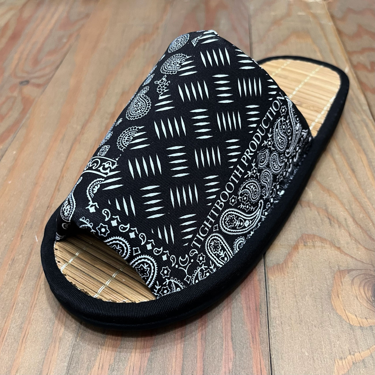 プレゼント サプライズ TIGHTBOOTH PAISLEY ROOM SANDAL | www.ccfl.ie