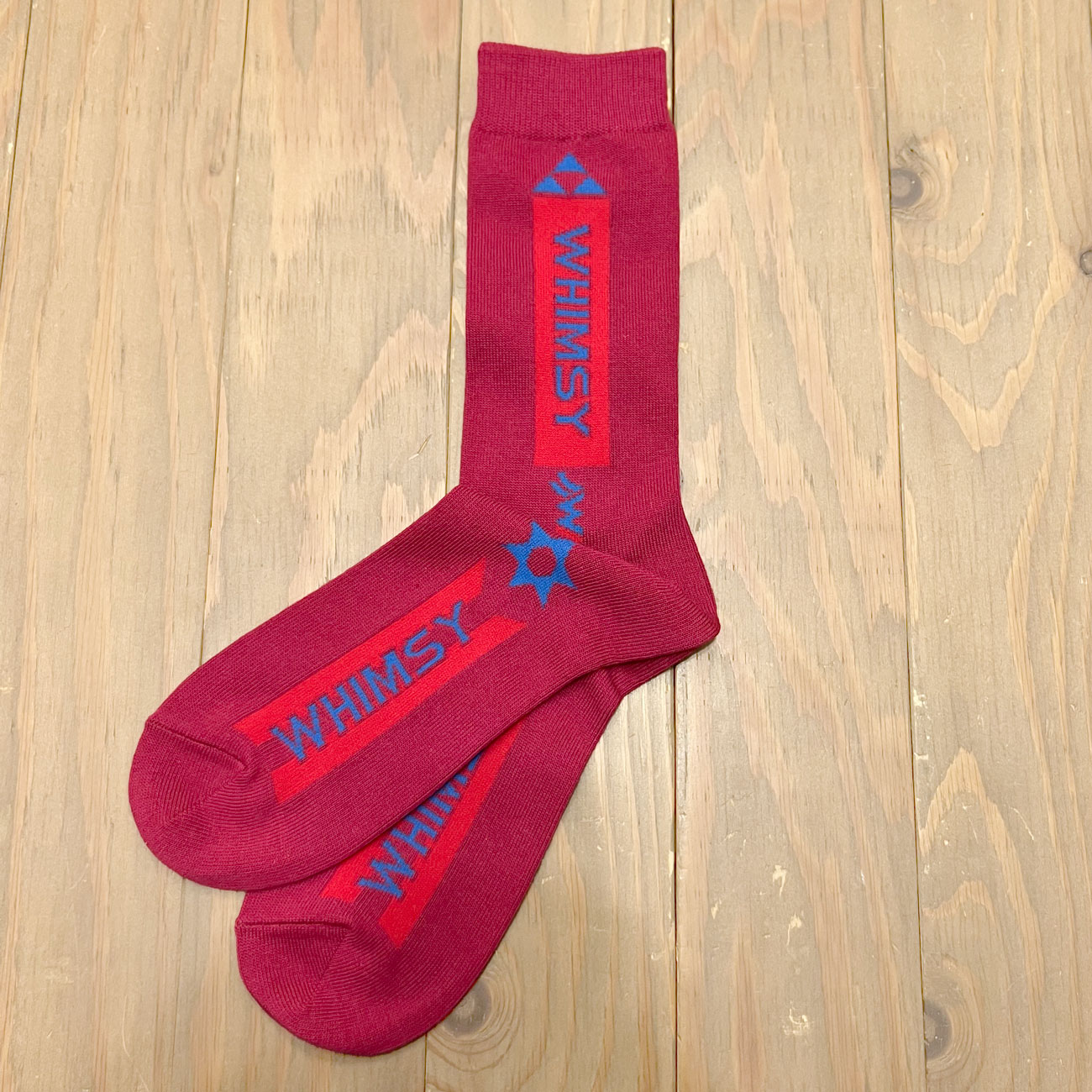 WHIMSY SNOW TOUR SOCKS CHERRY