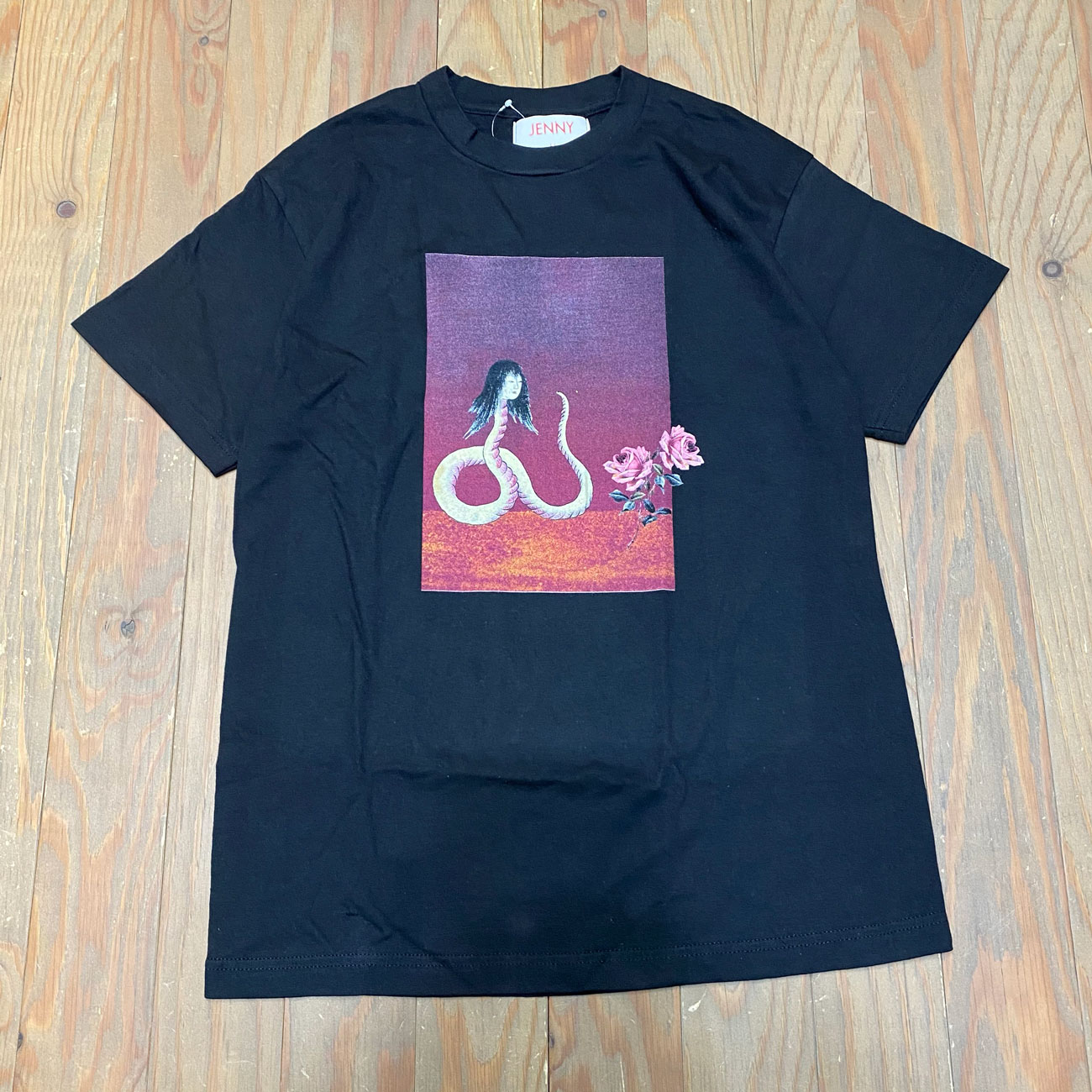 JENNY DESER ROSE II TEE