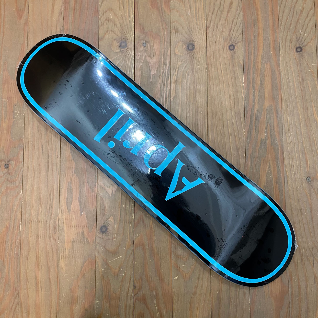 APRIL OG LOGO BLUE BLACK DECK 8.0/8.25inch