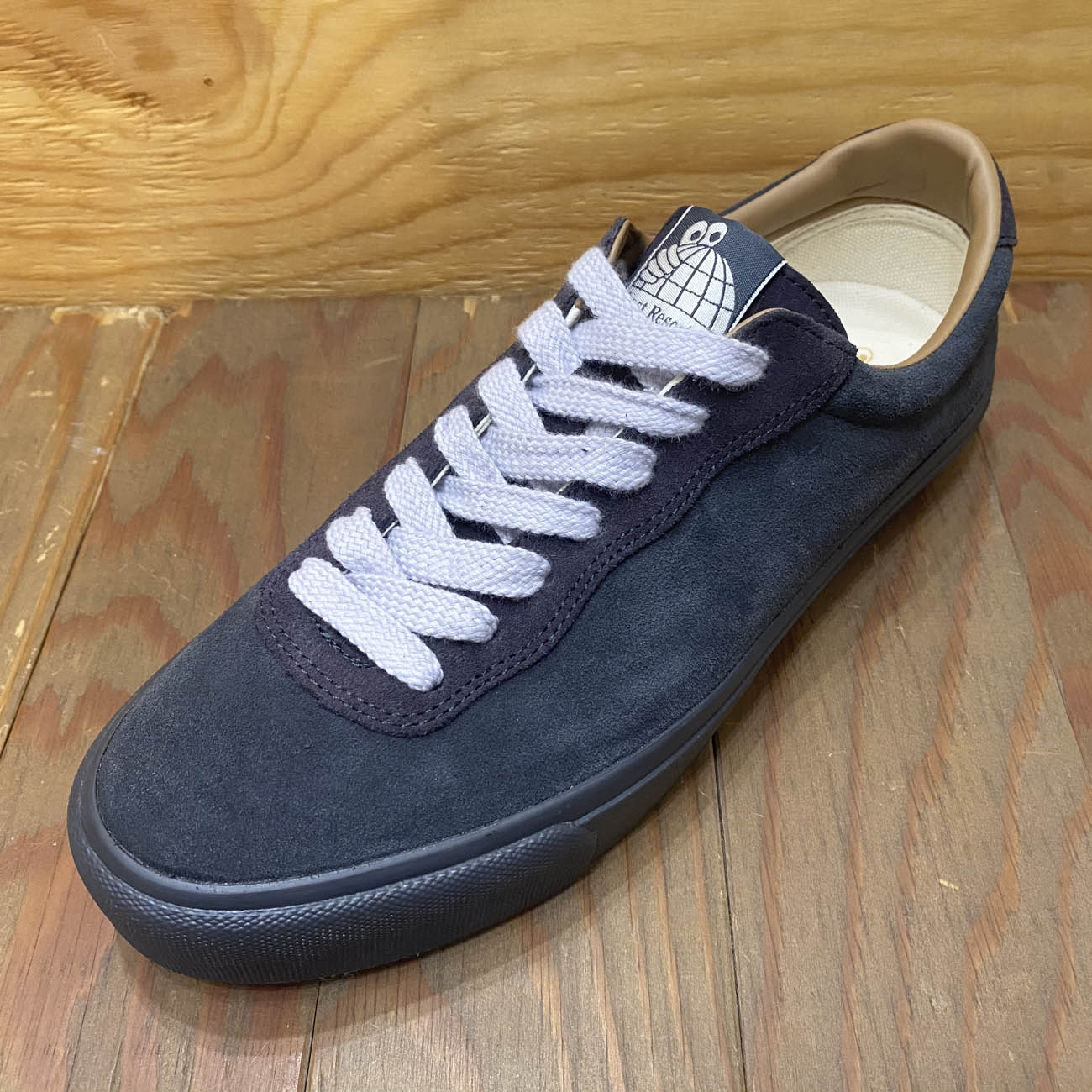 LAST RESORT AB VM001 SUEDE LO GRAPE MAGNET/BLACK