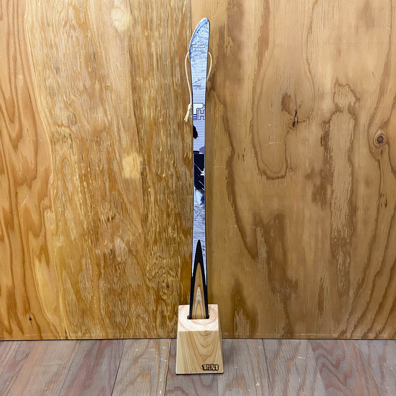 TAMILAB SHOEHORN x SKATEBOARD (靴べら）