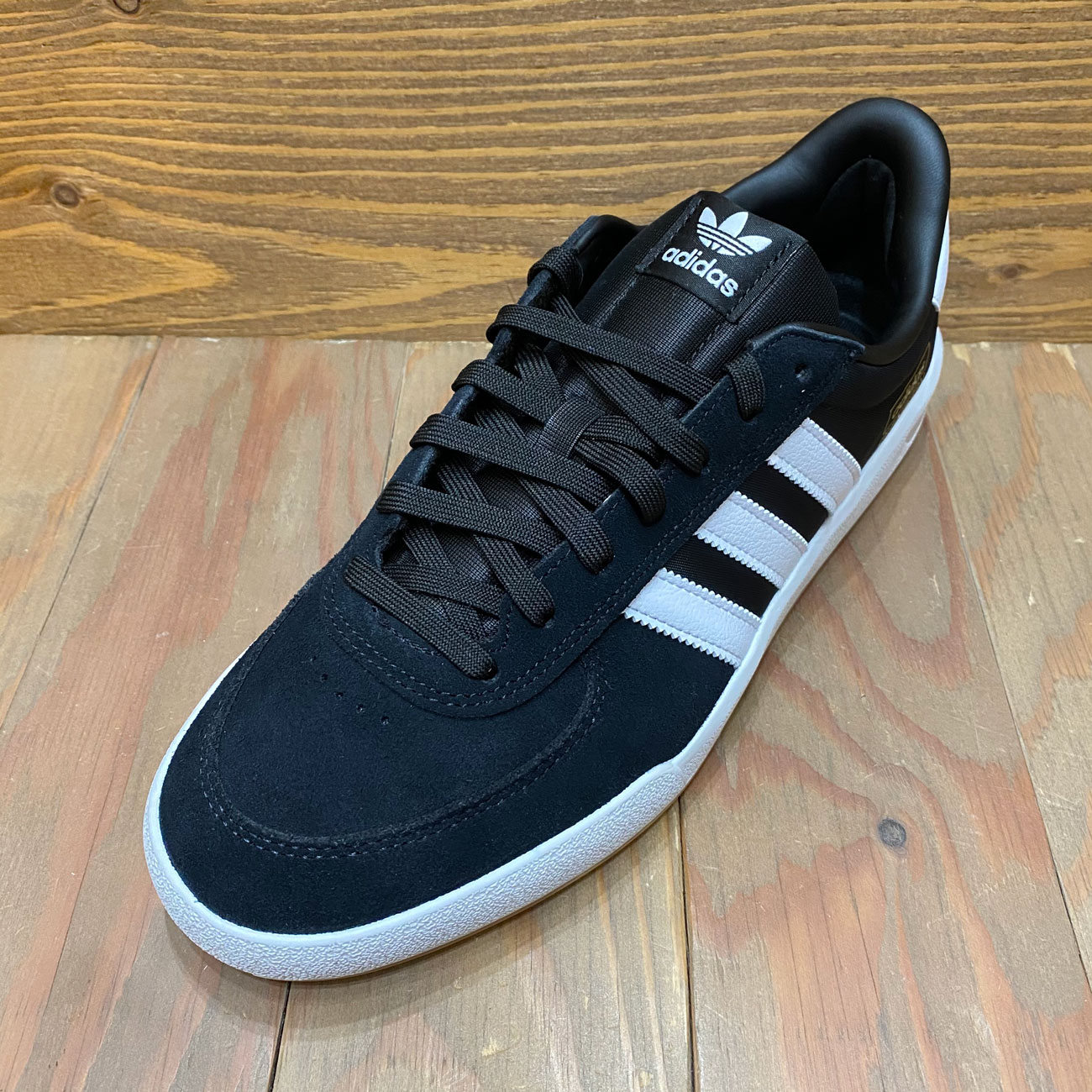 ADIDAS GLENBURN BLACK/WHITE/GUM