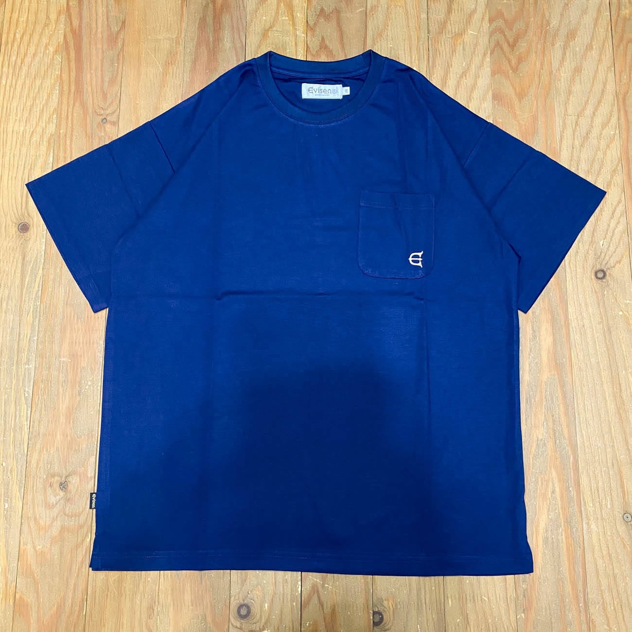 EVISEN POCKET LOGO TECH TEE