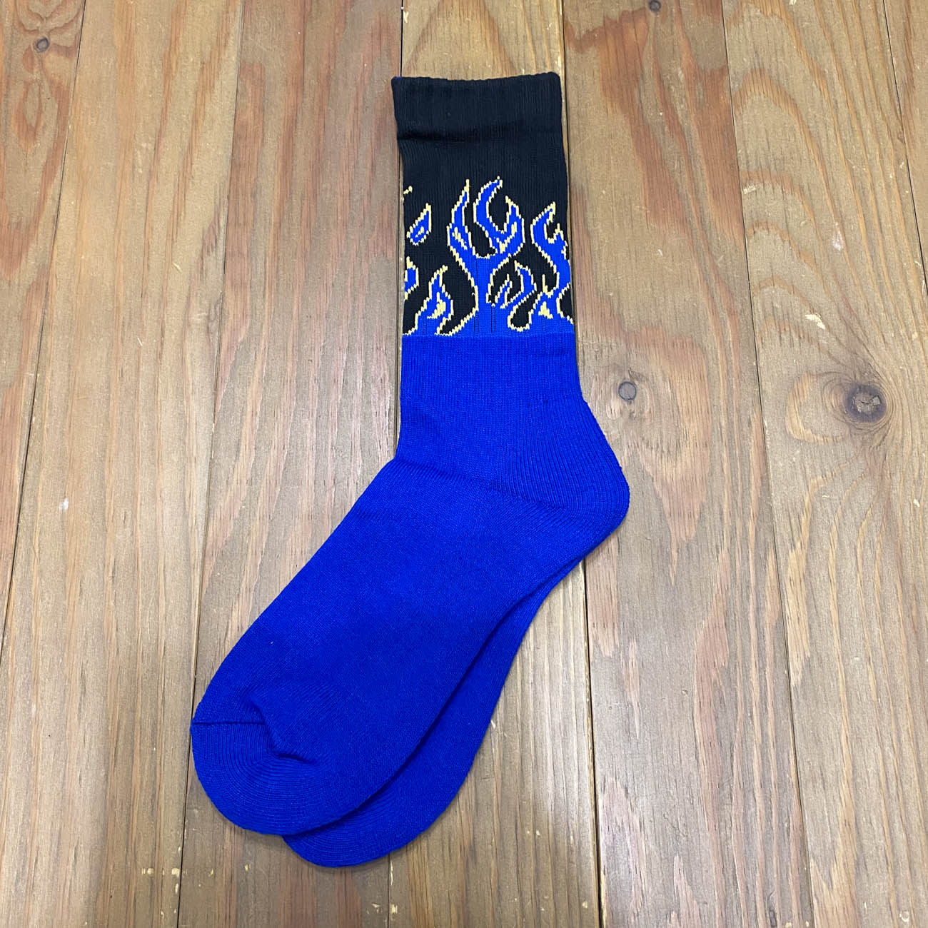 CHING & CO. FIRE BURNING SOX