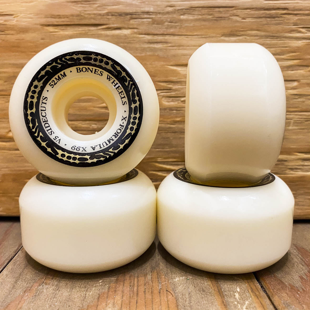 BONES　X-FORMULA V5 SIDECUTS 99A 52mm 