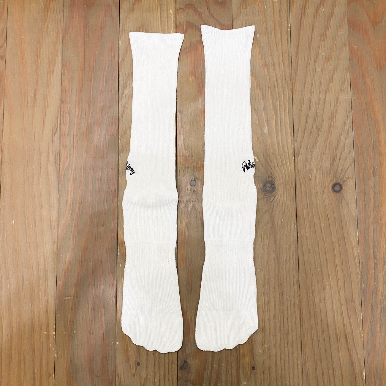 WHIMSY V-EMJAY SOX 