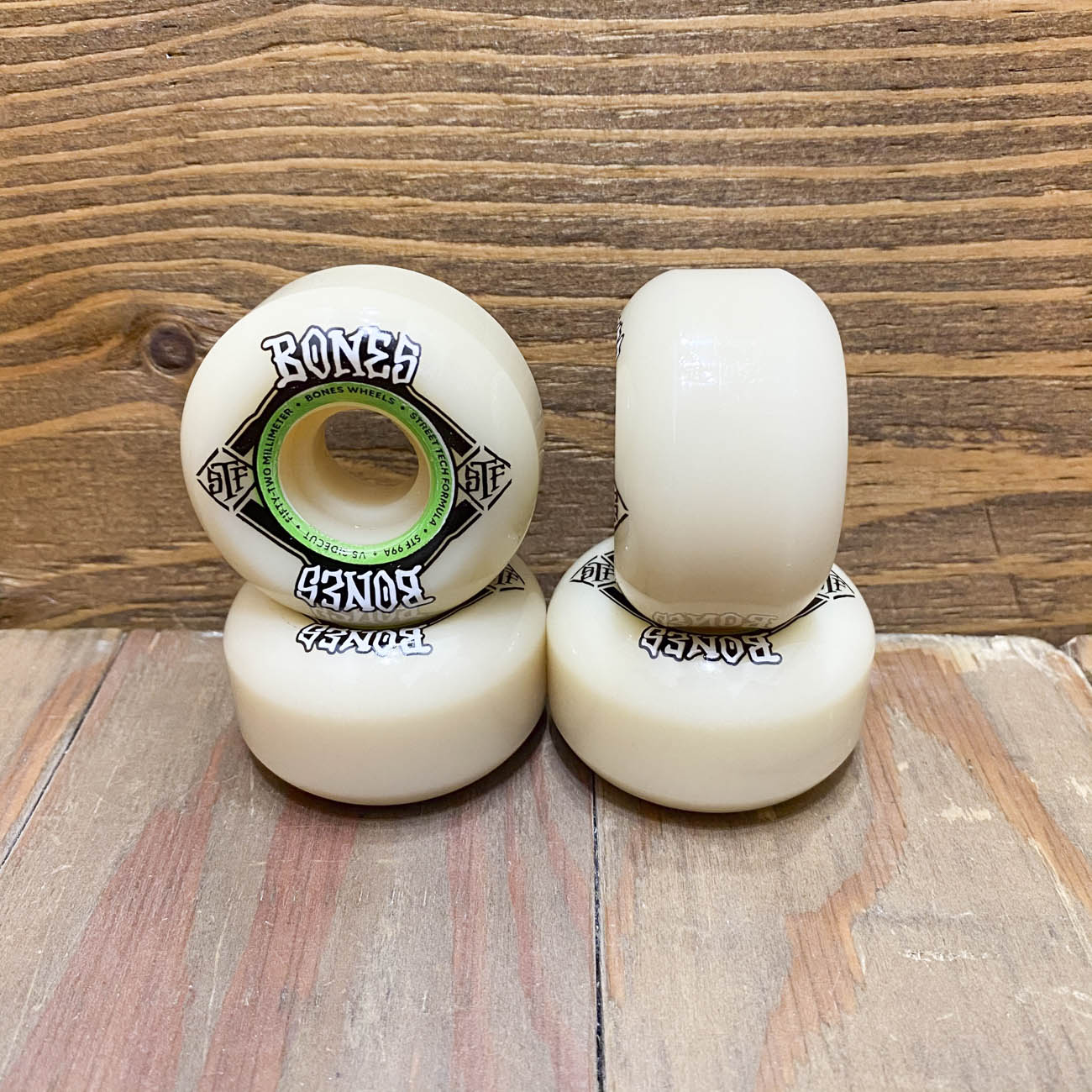 BONES STF V5 SIDECUT 99A 52mm