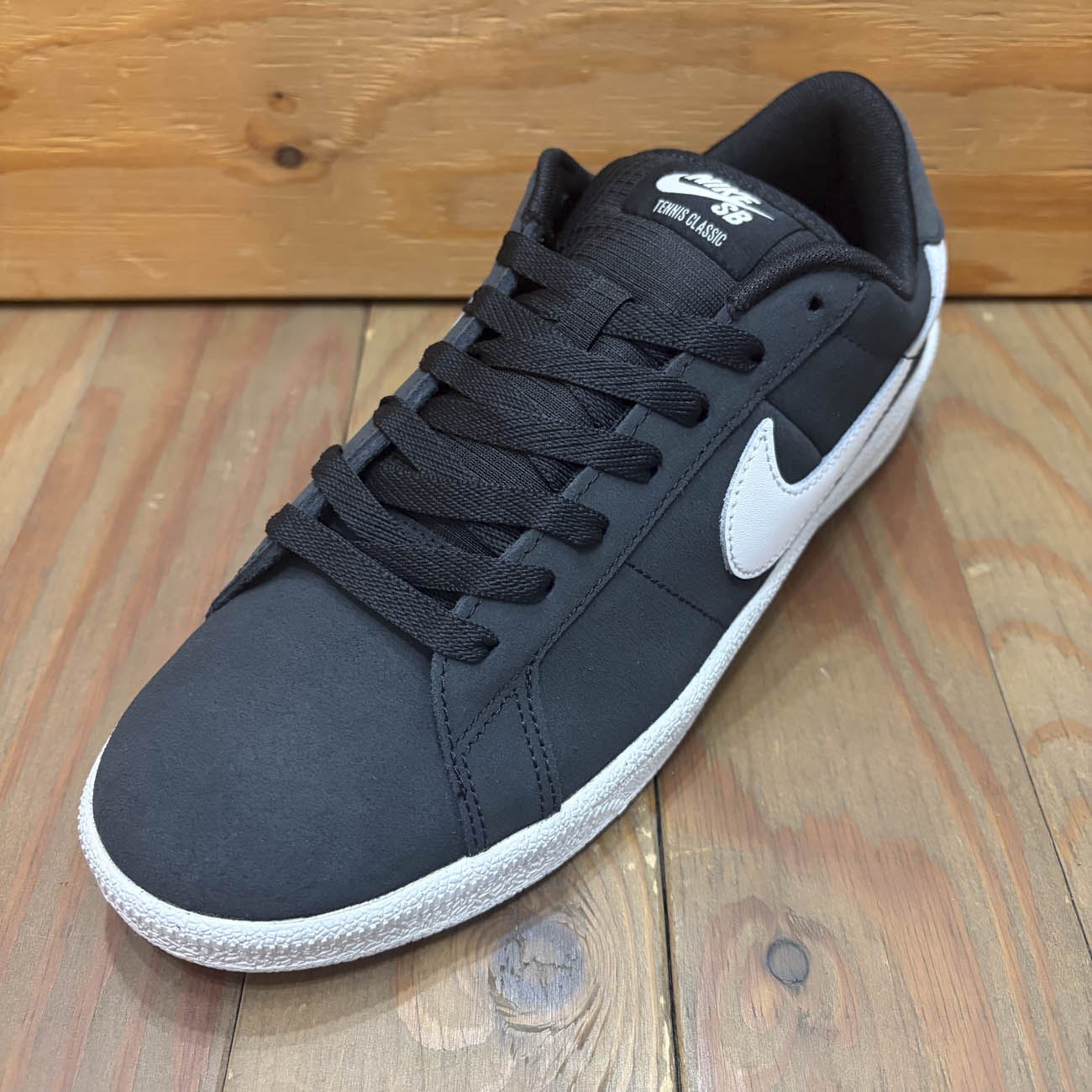NIKE SB ZOOM TENNIS CLASSIC BLACK/WHITE
