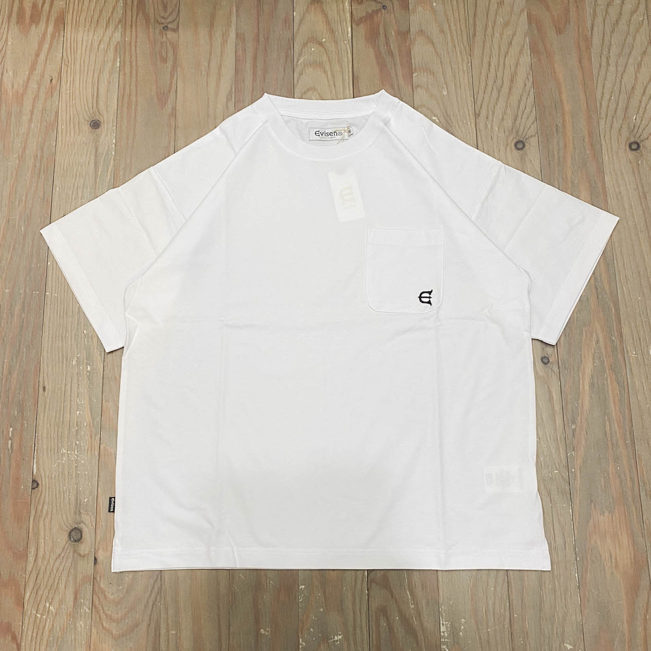 EVISEN E POCKET TEE