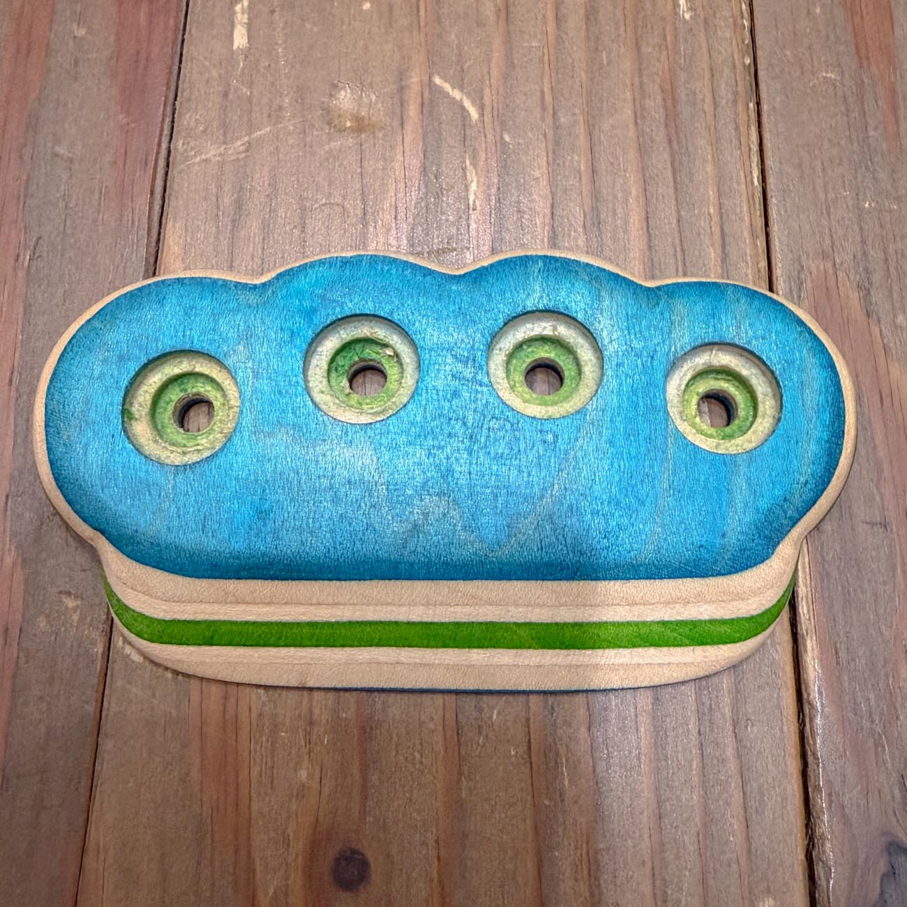 FIRST SKATES KNUCKLE SLIDER