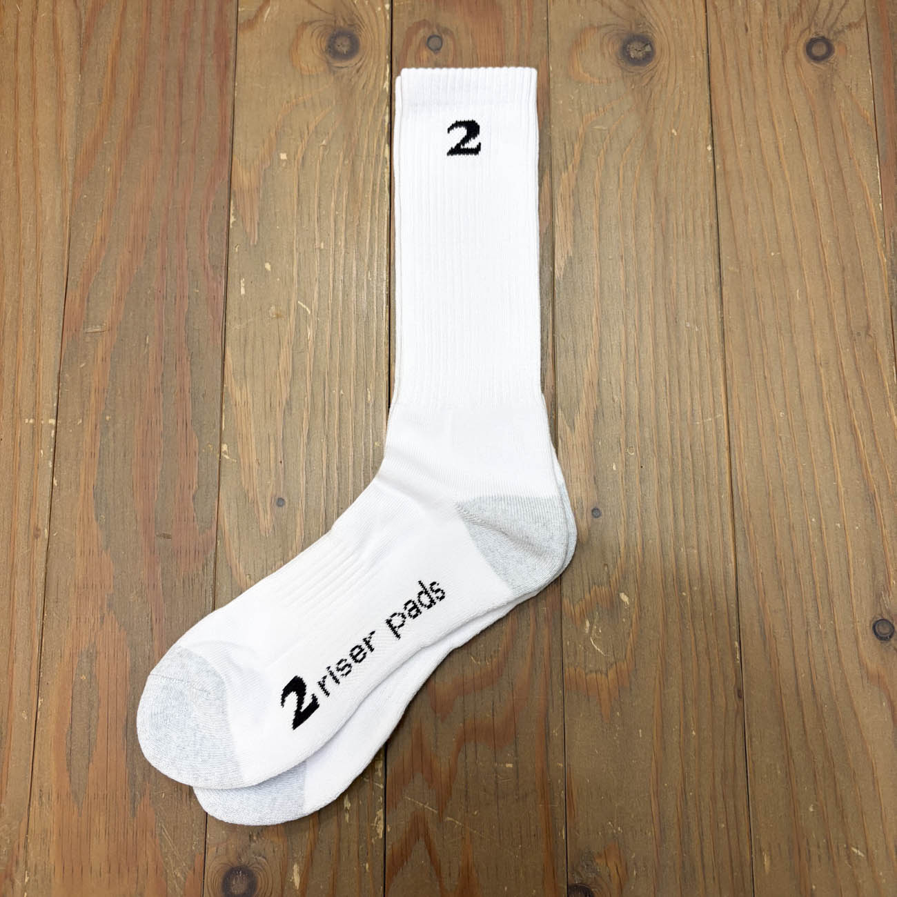 2 RISER PADS 2 SOX