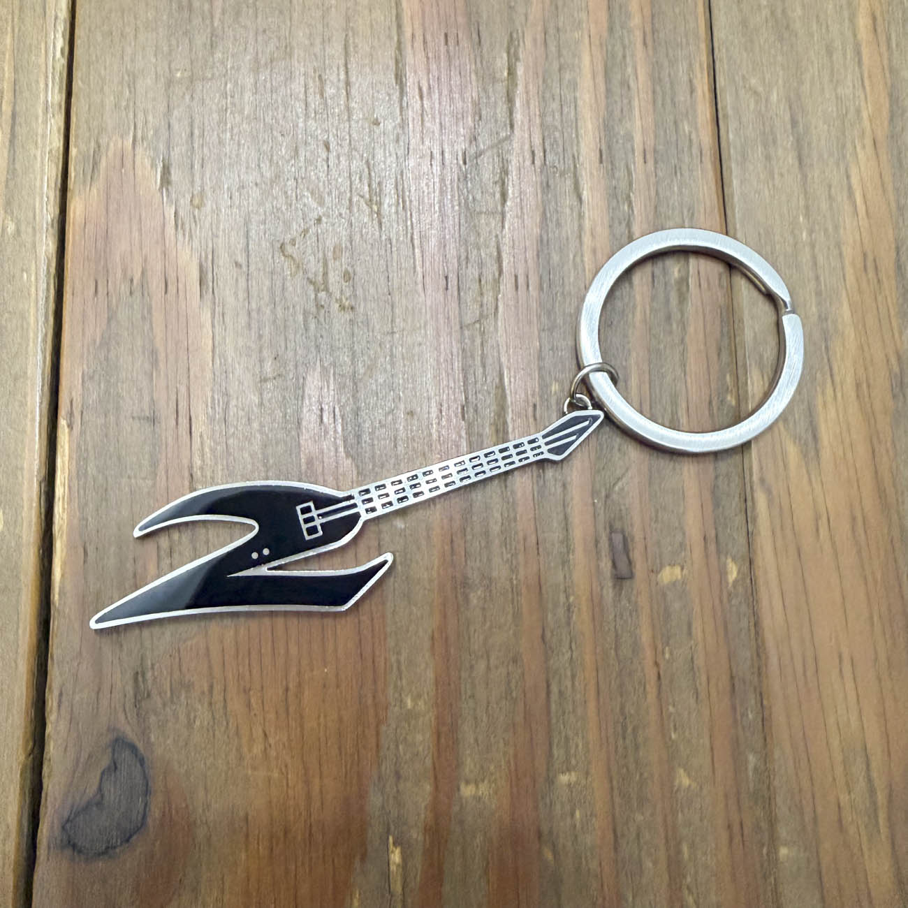 2 RISER PADS GUITAR KEYCHAIN