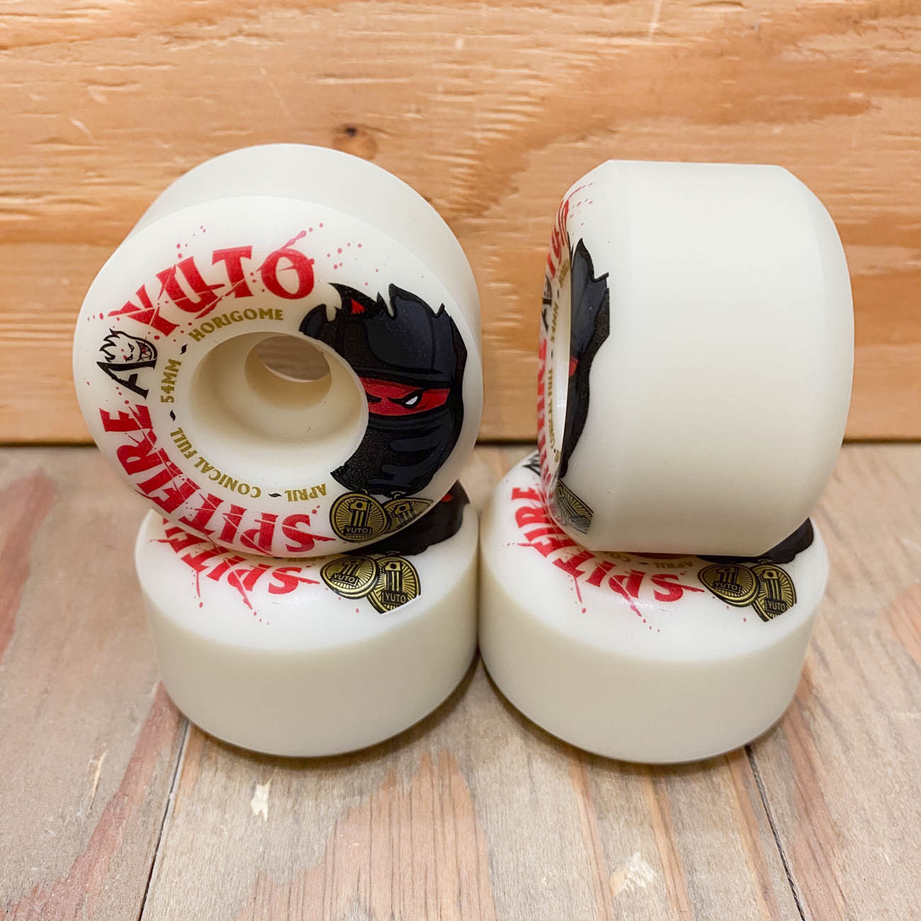 【スクエア】SPITFIRE x APRIL YUTOF4 CONICAL FULL 99A 54mm