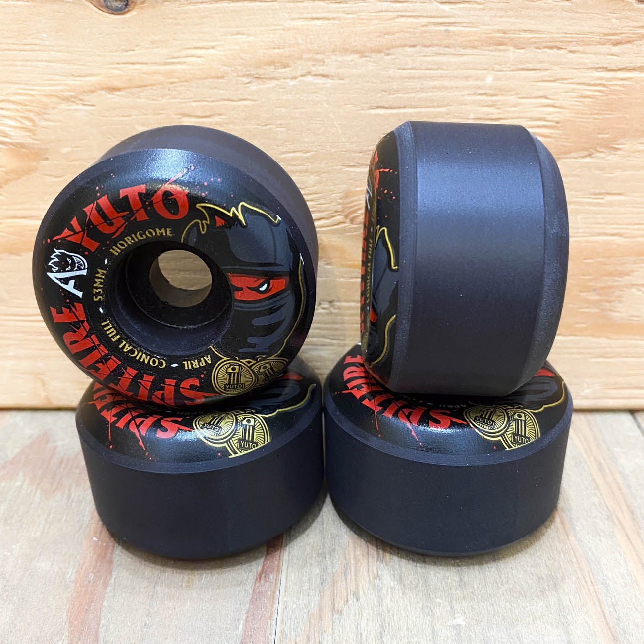 【スクエア】SPITFIRE x APRIL YUTOF4 CONICAL FULL 99A 53mm BLACK