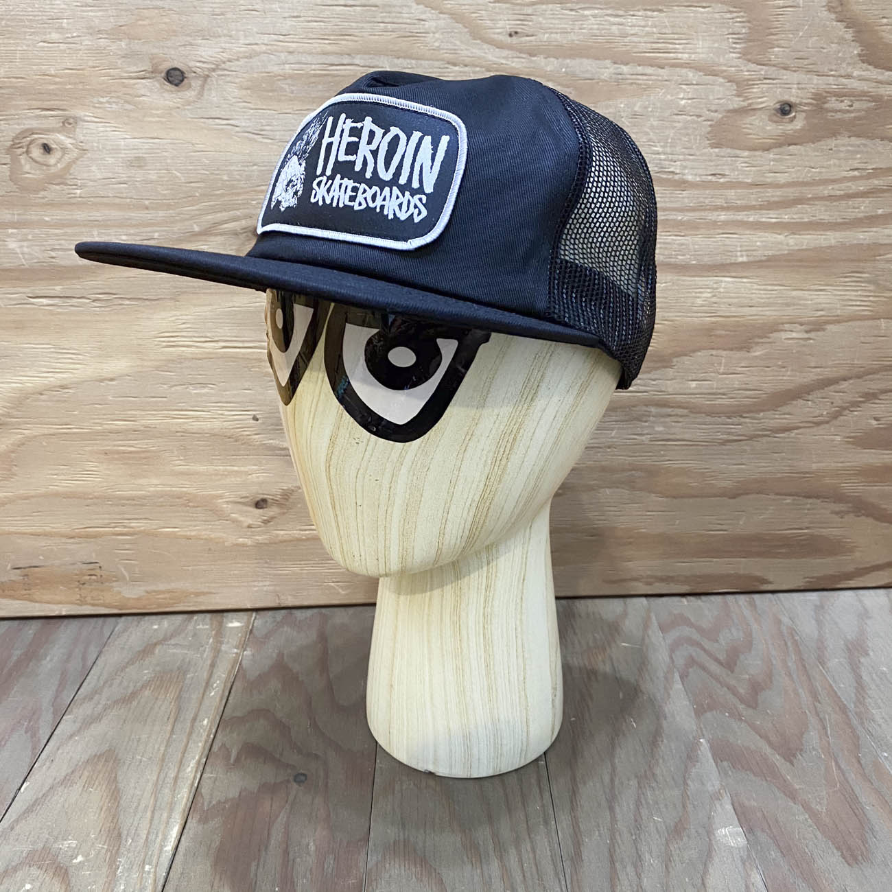 HEROIN PUNK SKULL TRUCKER CAP