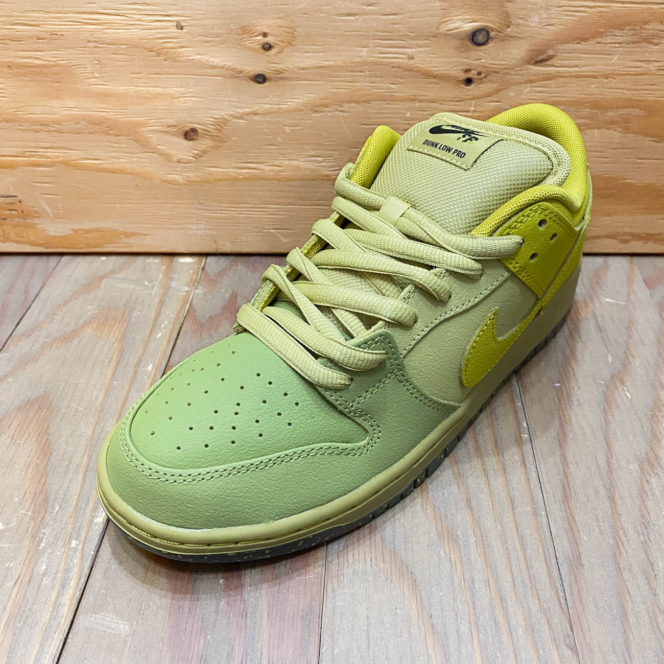 NIKE SB DUNK LOW PRO 