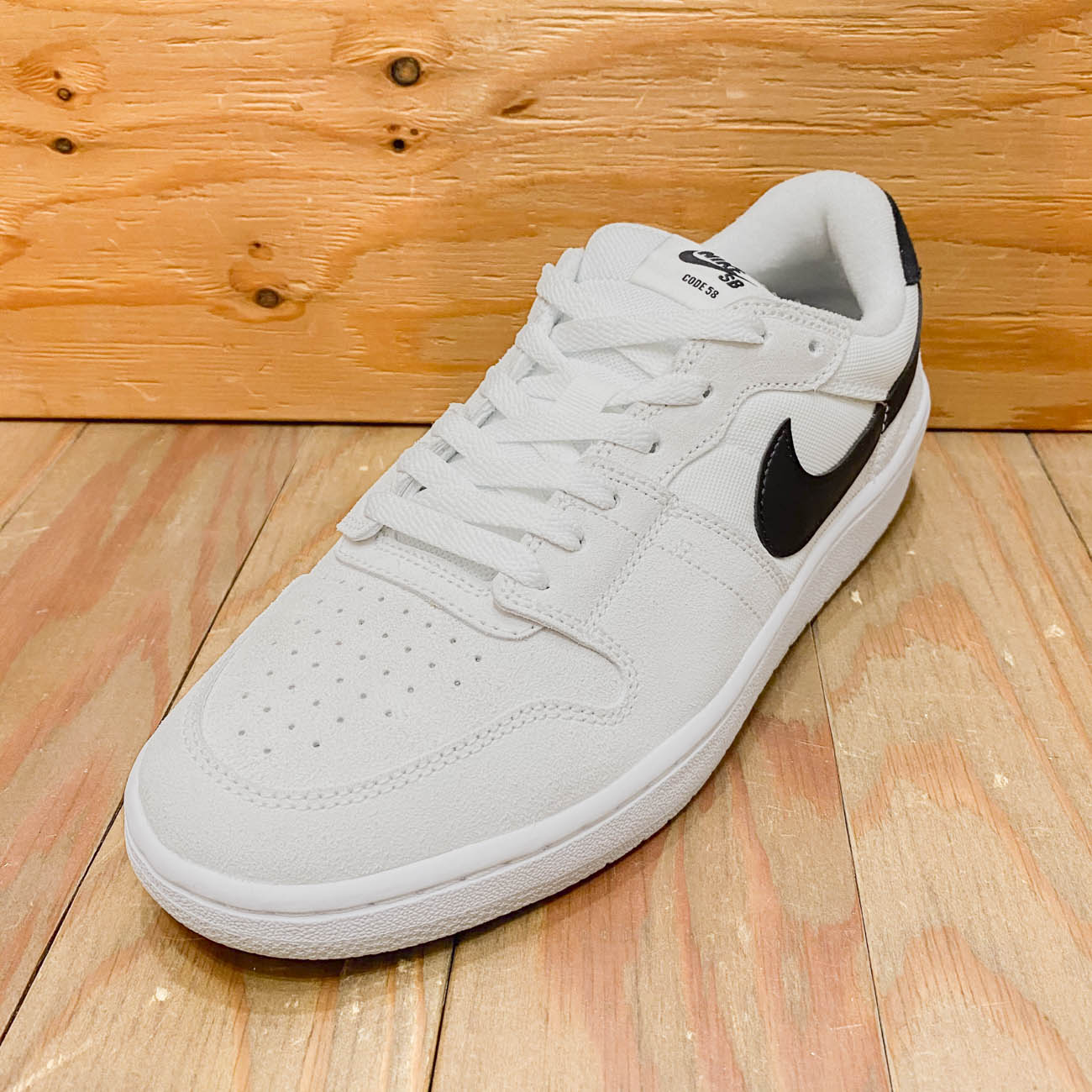 NIKE SB CODE 58 WHITE/BLACK