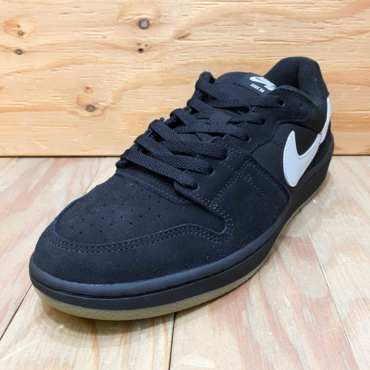 NIKE SB CODE 58 BLACK/WHITE