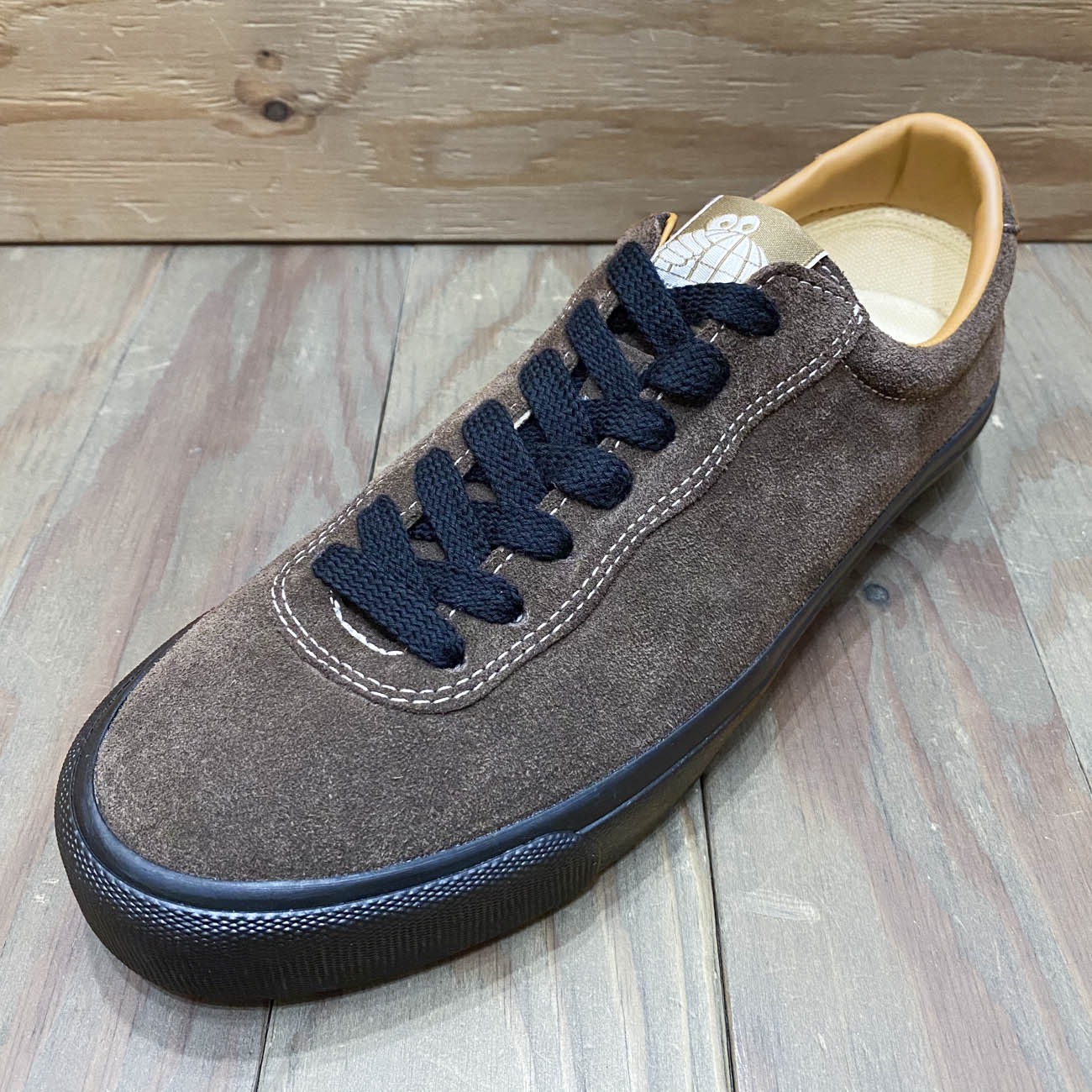 LAST RESORT AB VM001 LO DEEP BROWN/BLACK