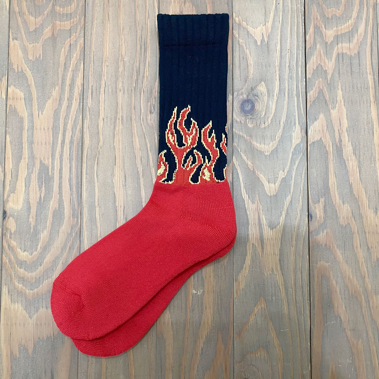 CHING & CO. FIRE BURNING SOX