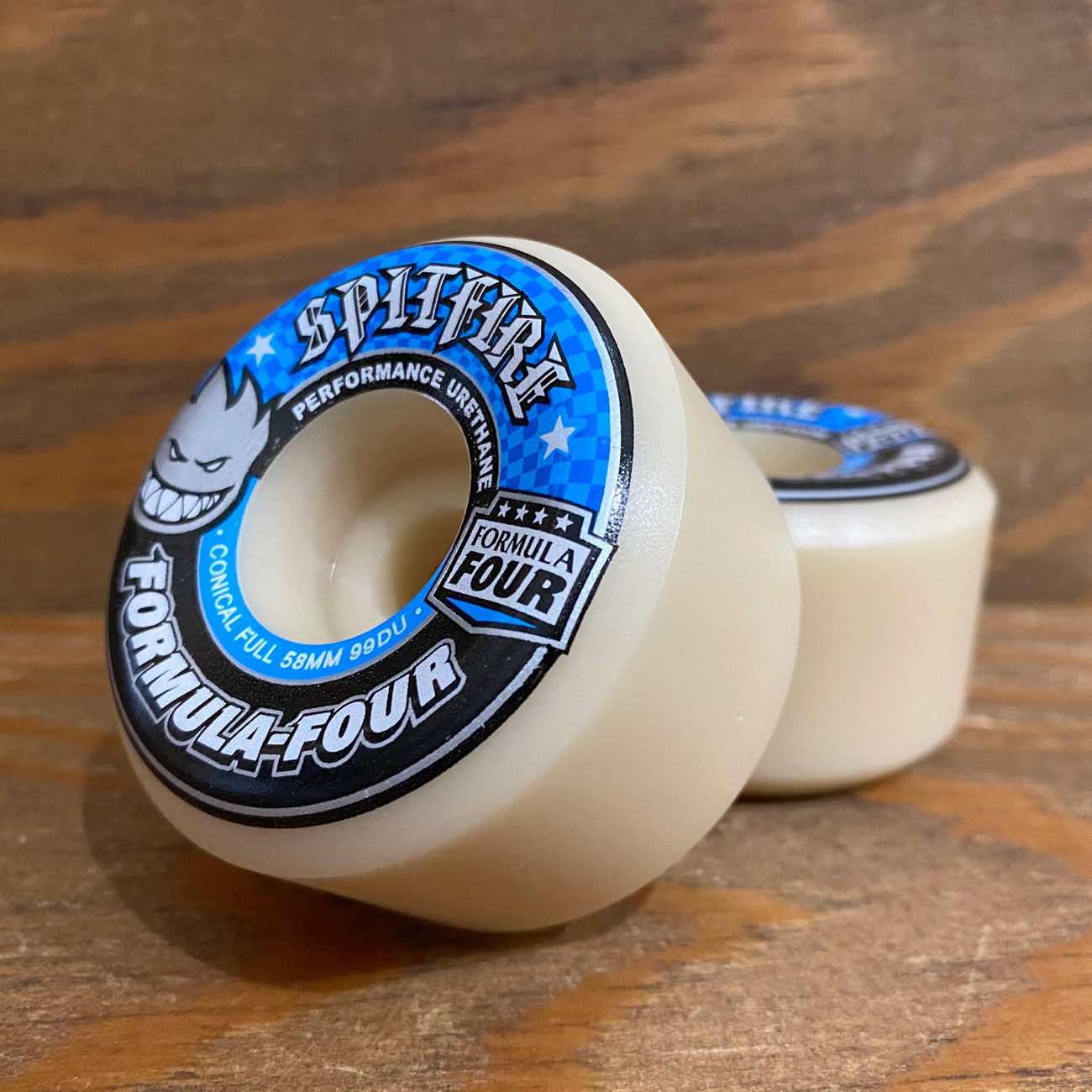 【スクエア】SPITFIRE F4 CONICAL FULL 99A 58mm