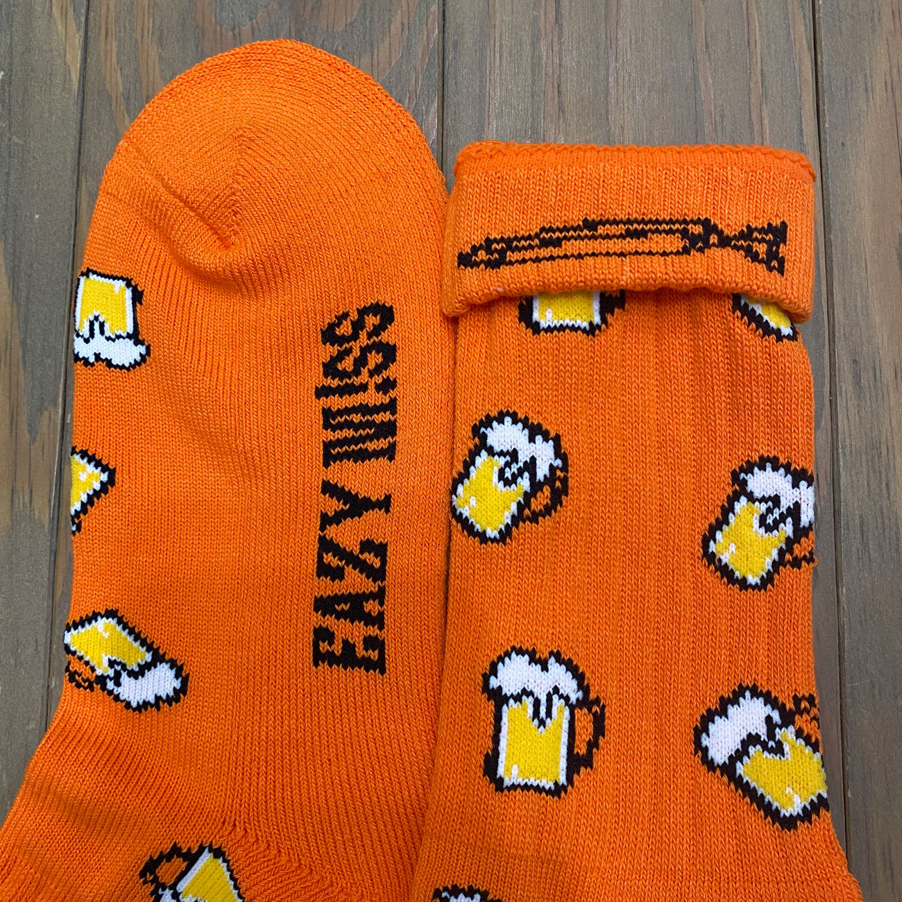 EAZY M!SS BEER SOX