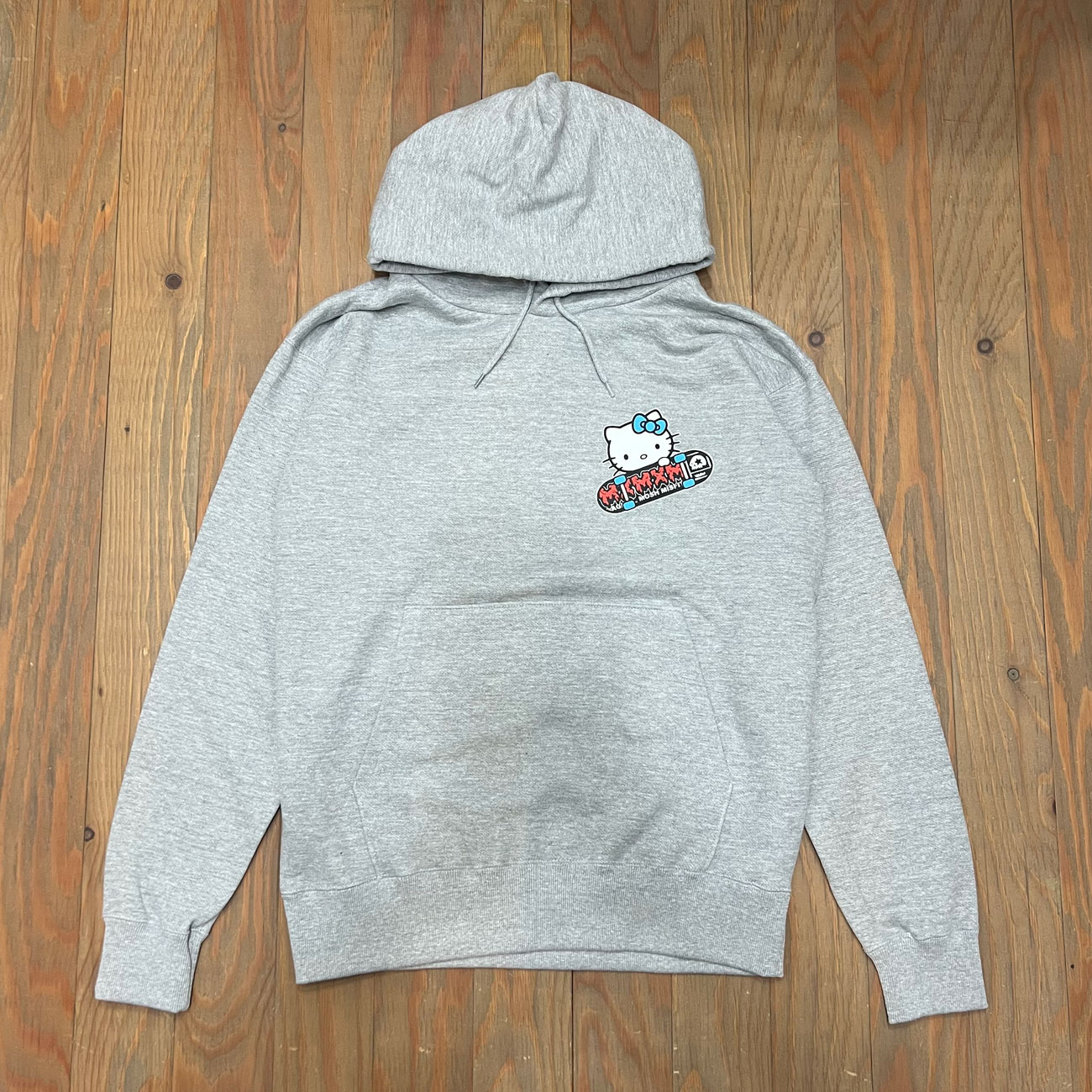 MxMxM x HELLO KITTY スケボー HOODIE HIGHSOX SKATEBOARDS