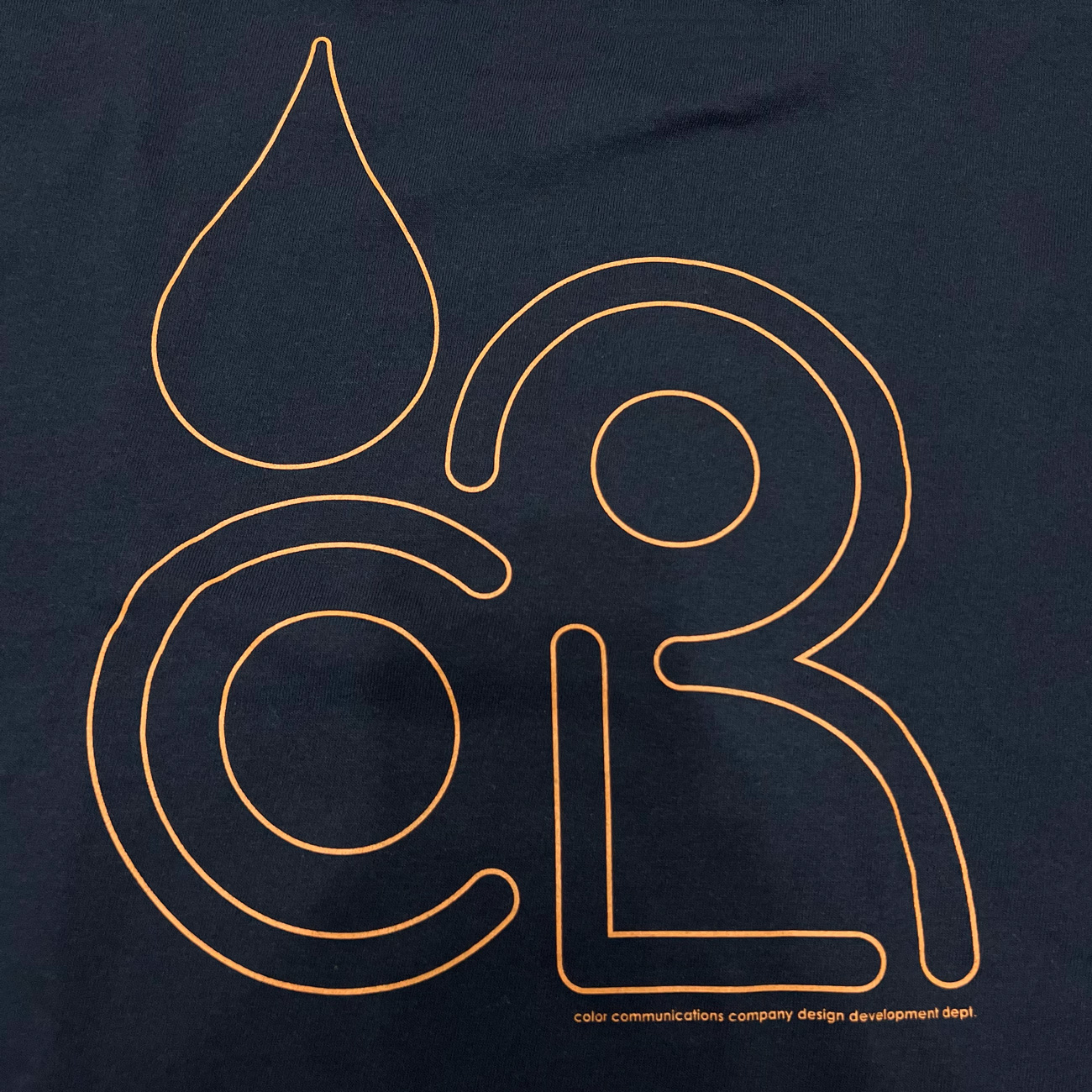 COLOR COMMUNICATIONS DRIP EMB CLR LONG TEE