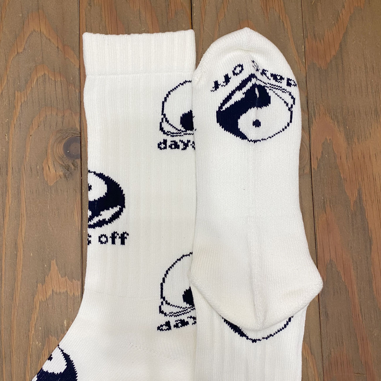 BACANCES YINYANG ARROW SOX