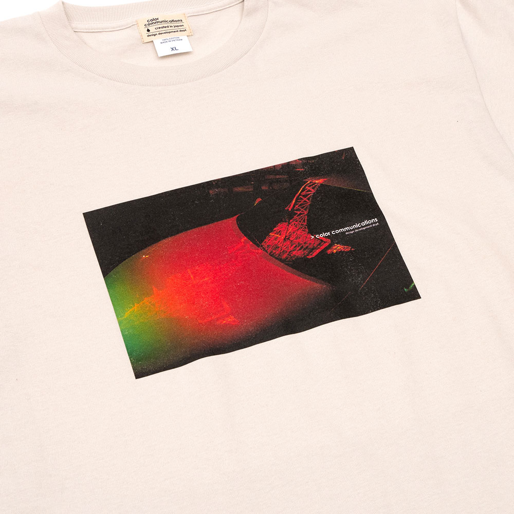 COLOR COMMUNICATIONS REFLECTION TOWER PHOTO TEE