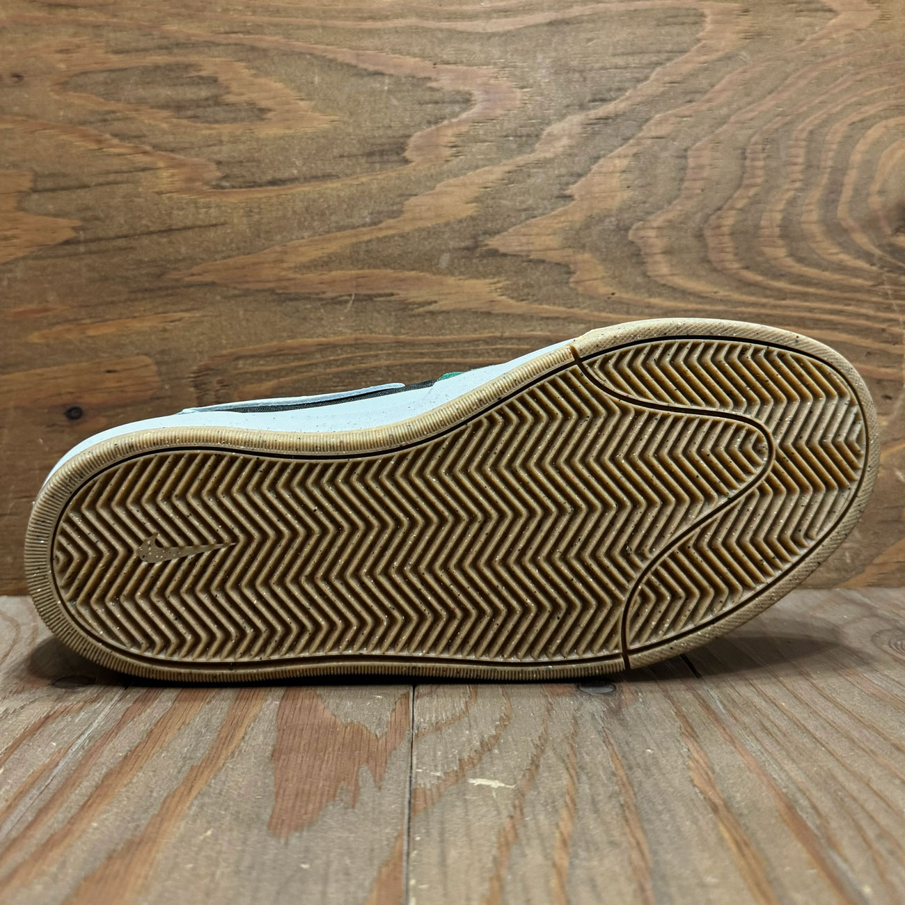 NIKE SB REACT LEO MALACHITE/WHITE