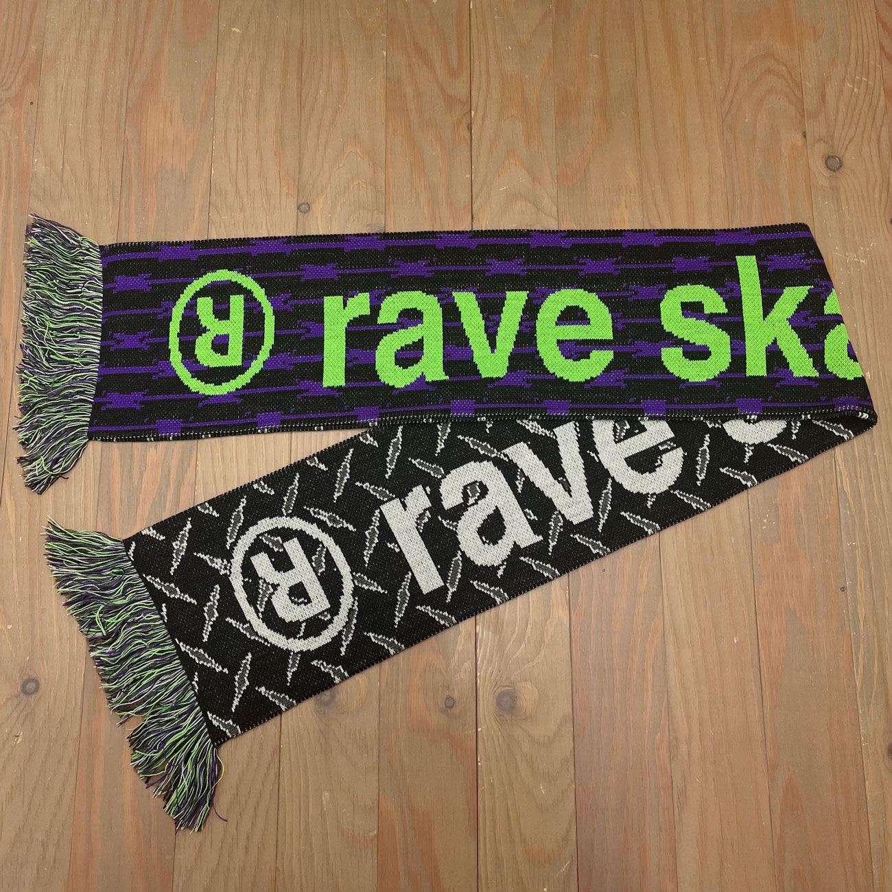 RAVE BOYD SCARF