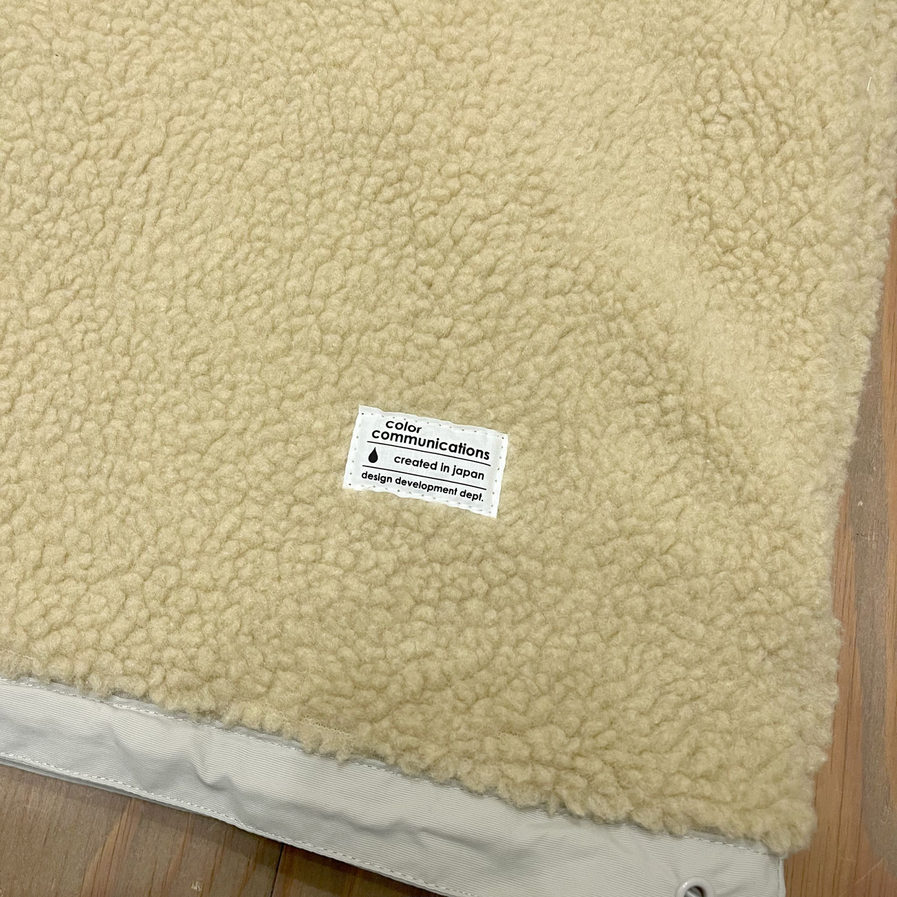 COLOR COMMUNICATIONS DRIP EMB NYLON BOA REVERSIBLE