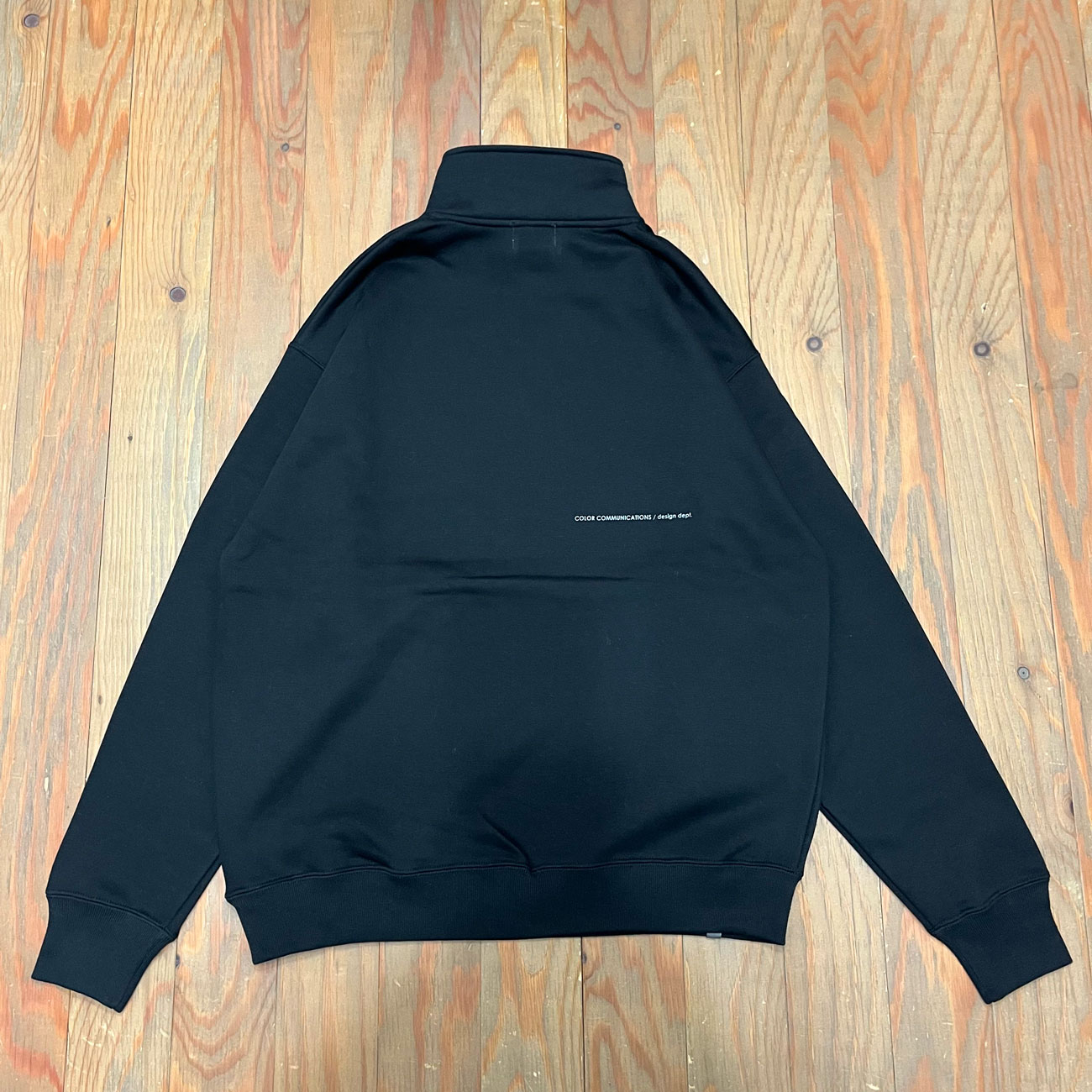 COLOR COMMUNICATIONS WAWA OWL EMB LETTER 1/4 ZIP CREW SWEAT