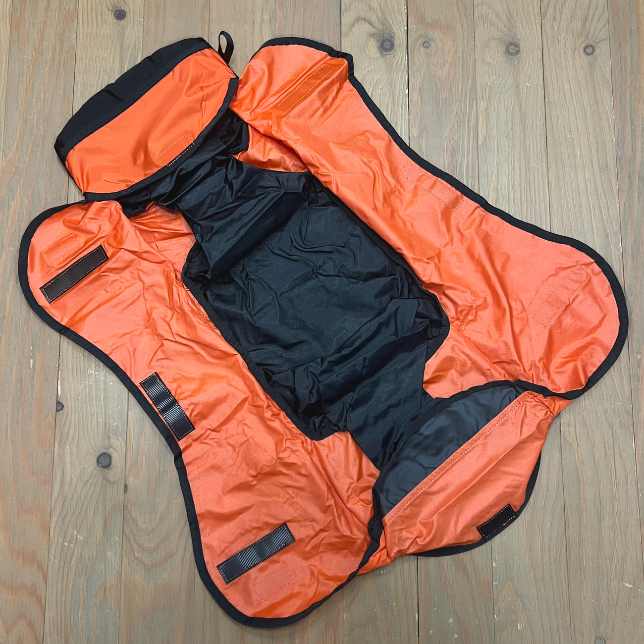 VAGA AMOEBA SKATEBOARD WRAPPER