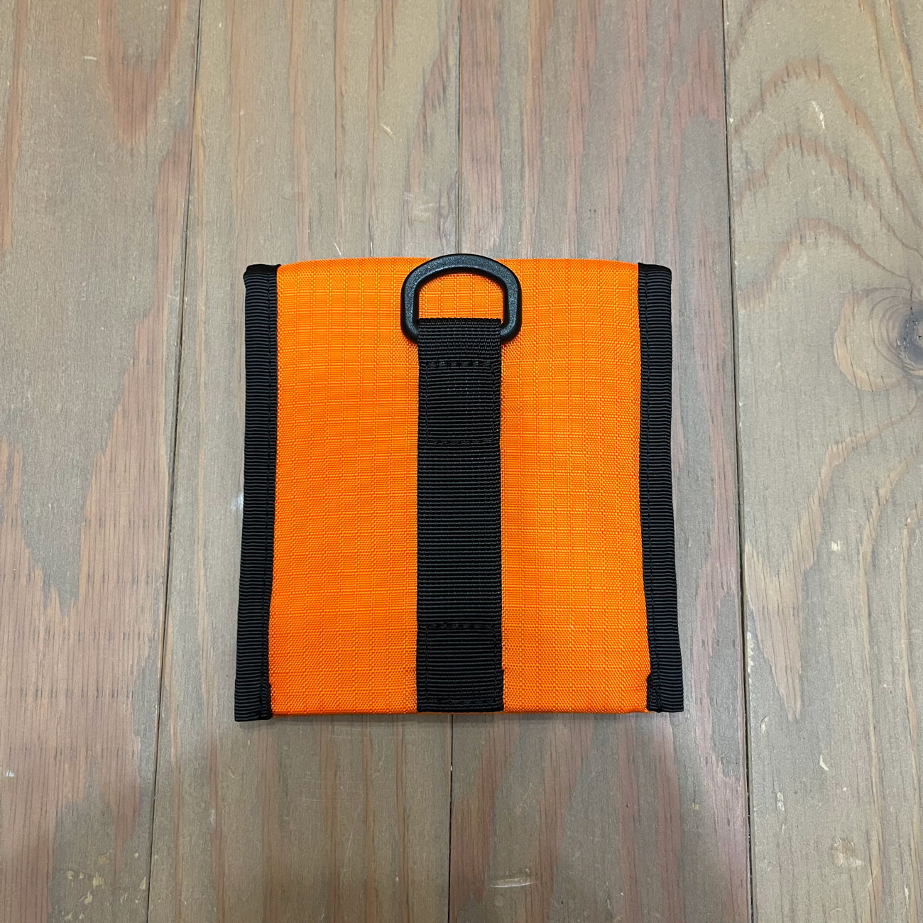 VAGA NANO COOLER WITH SKATE WAX