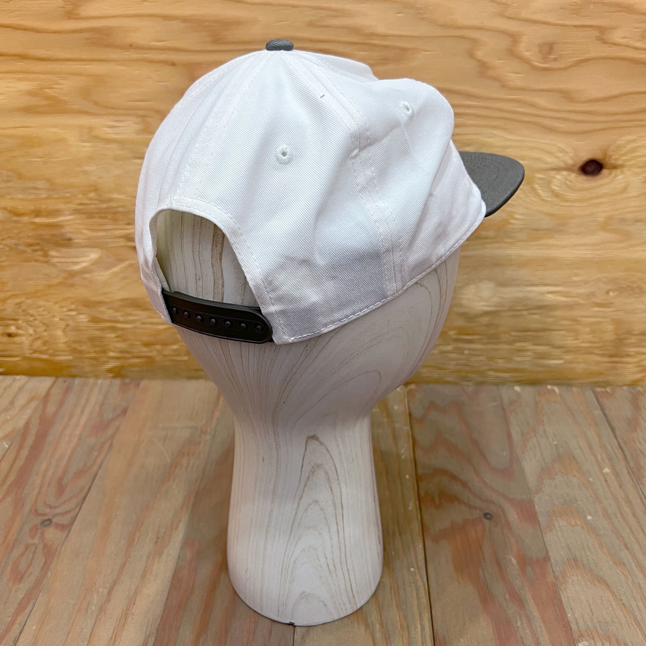 YTOWN PLAYAZ BOX LOGO CAP