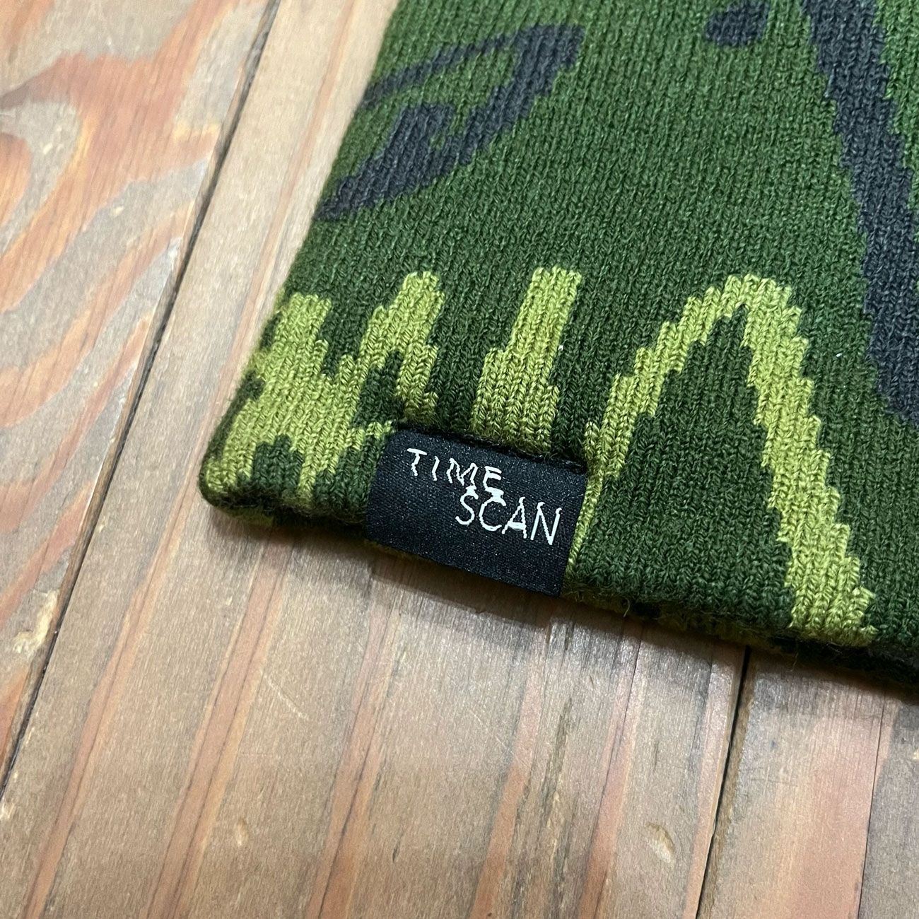 TIMESCAN SCRIPT REVERSABLE BEANIE
