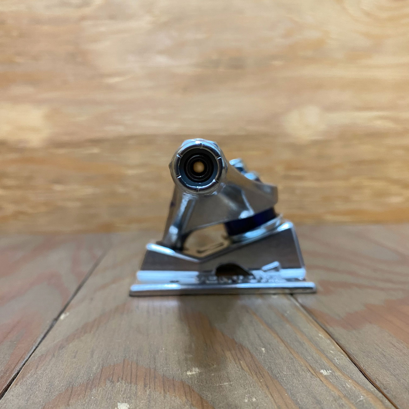 VENTURE TRUCKS V-HOLLOW KAI 5.6HI