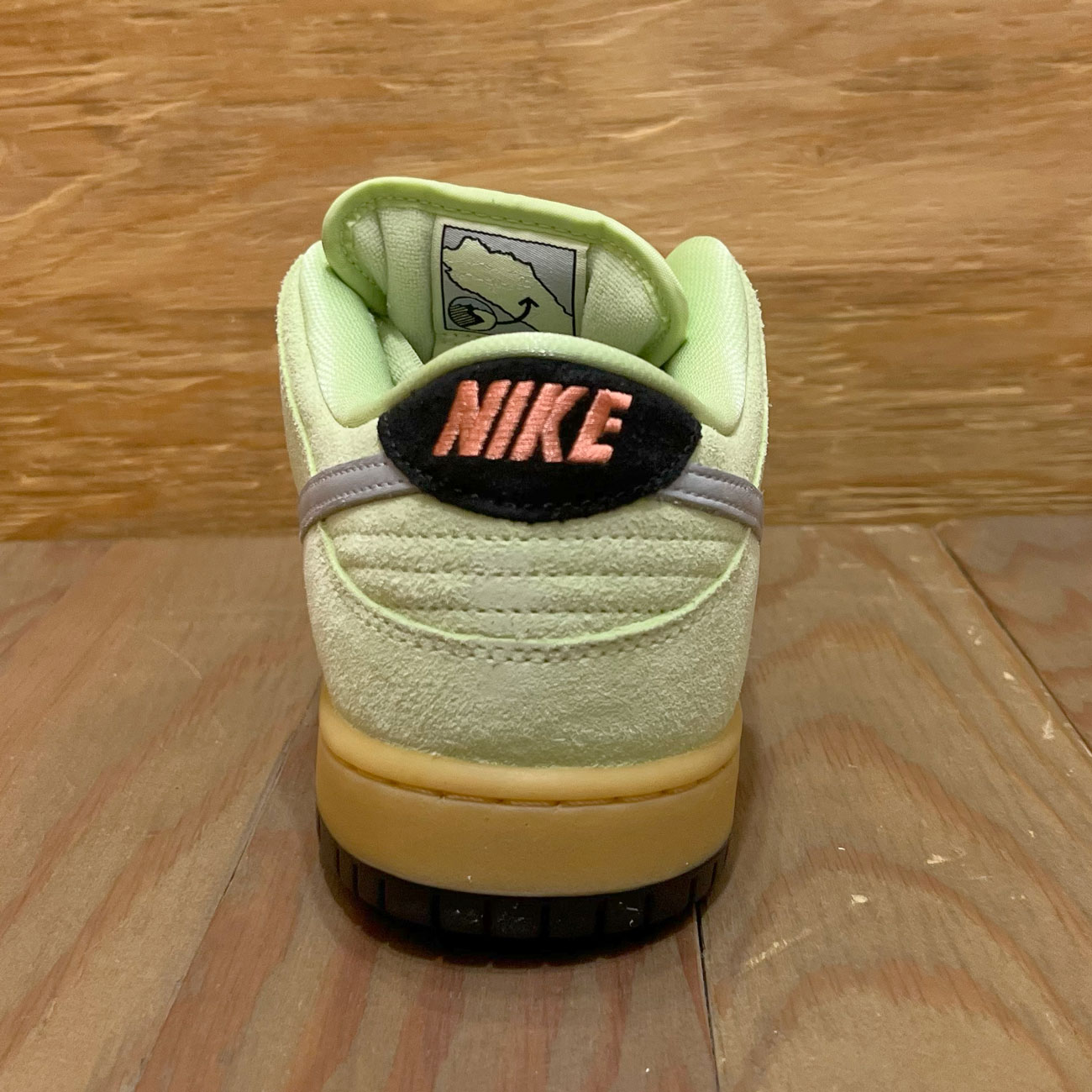 NIKE SB DUNK LOW PRO PRM VERDUGO MOUNTIAN