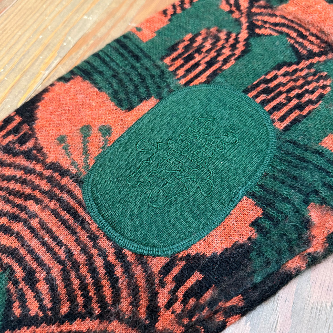 EVISEN KABUTO MOHAIR CREW KNIT