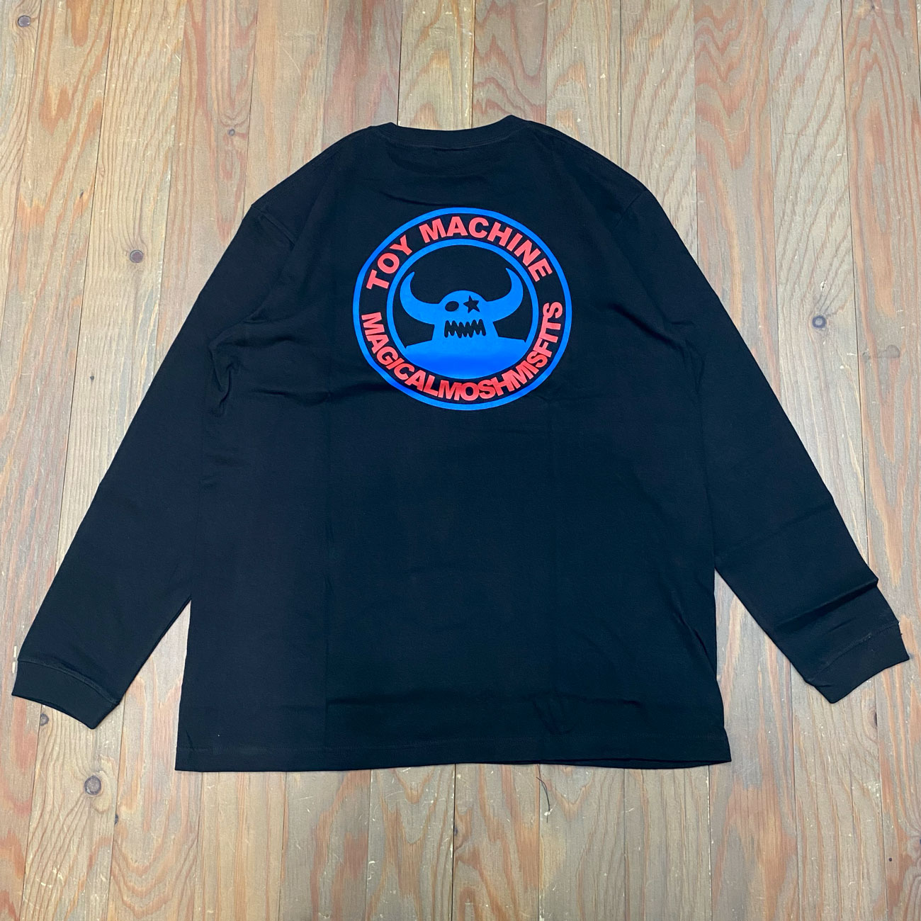 MxMxM x TOY MACHINE MAGICAL MOSH FIST LONG TEE
