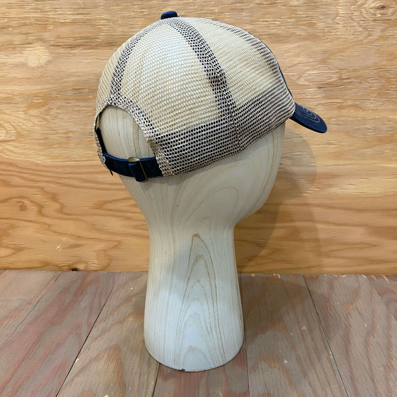 PASS PORT SLINKIN' LEAGUES TRUCKER