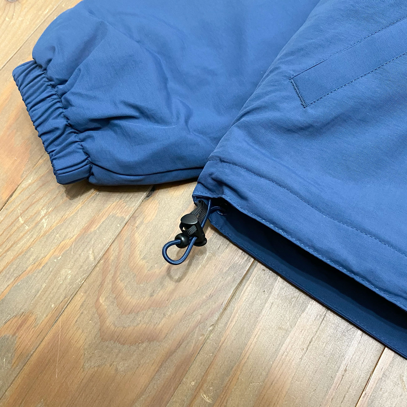 COLOR COMMUNICATIONS DRIP EMB NYLON BOA REVERSIBLE