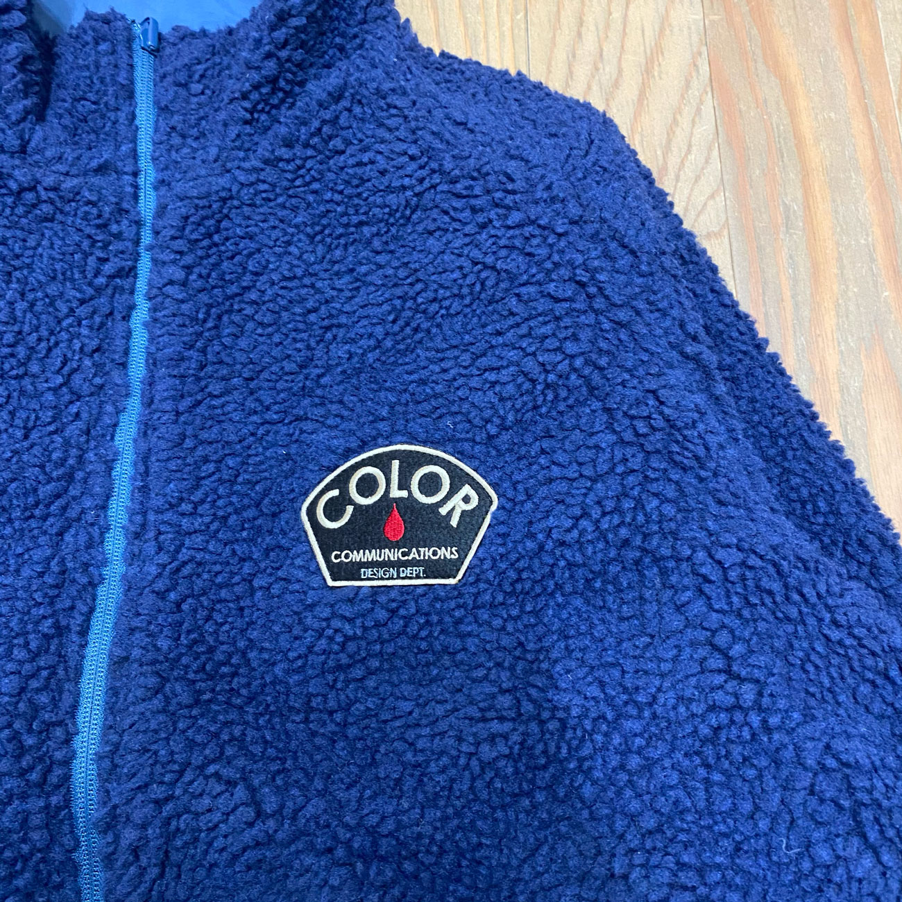 COLOR COMMUNICATIONS DRIP EMB NYLON BOA REVERSIBLE