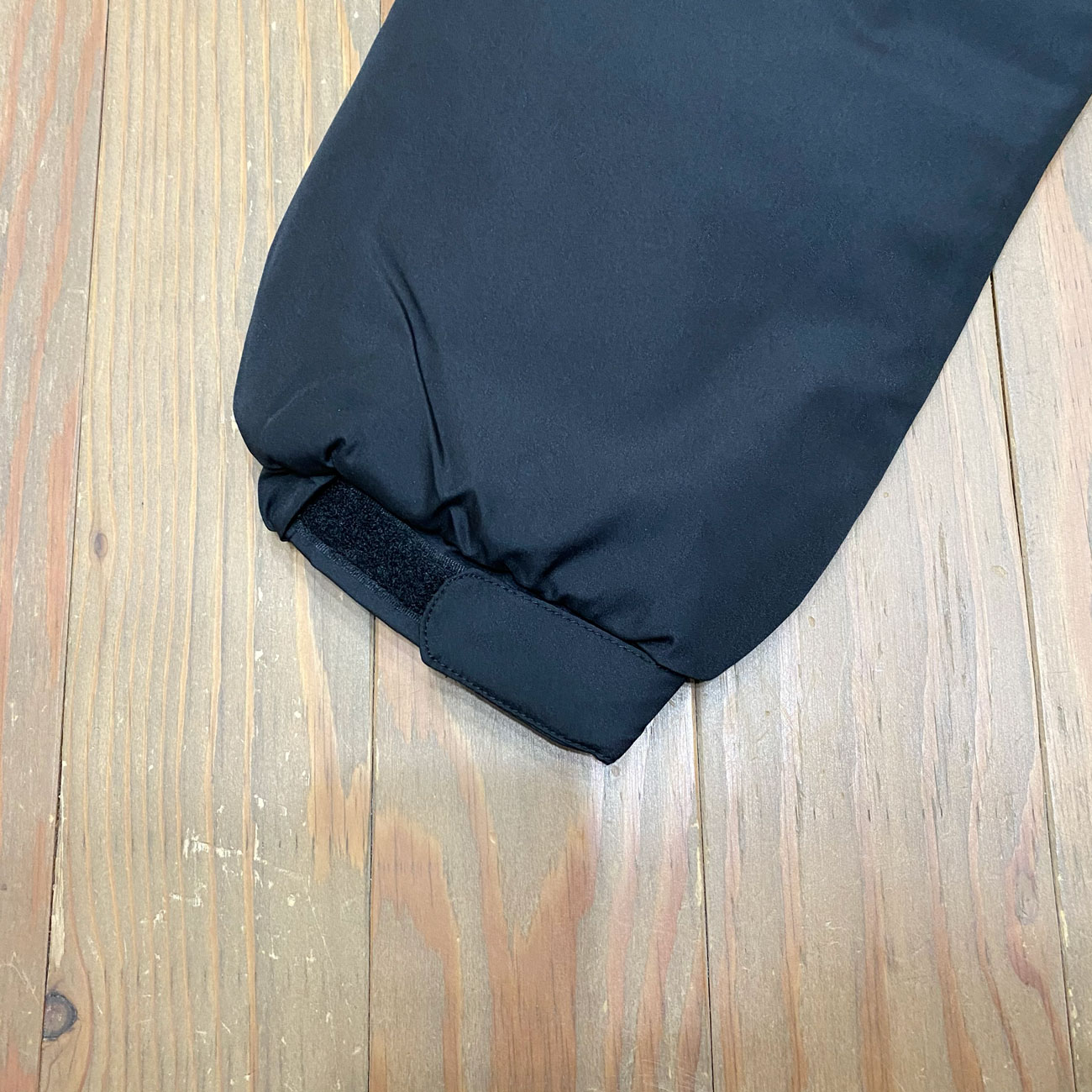 COLOR COMMUNICATIONS DRIP EMB STAND COLLAR JACKET