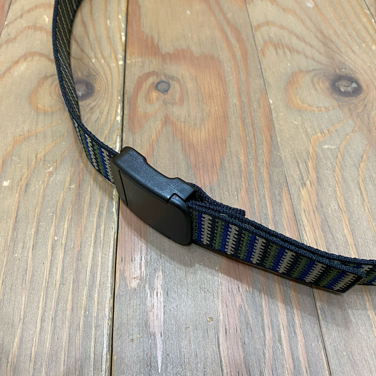 COLOR COMMUNICATIONS T-LOCK PATTERN WAWA BELT